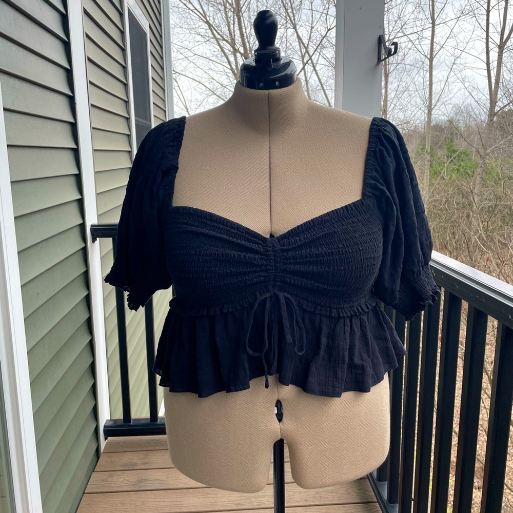 WAYF Romantic Black Ruched Crop Top